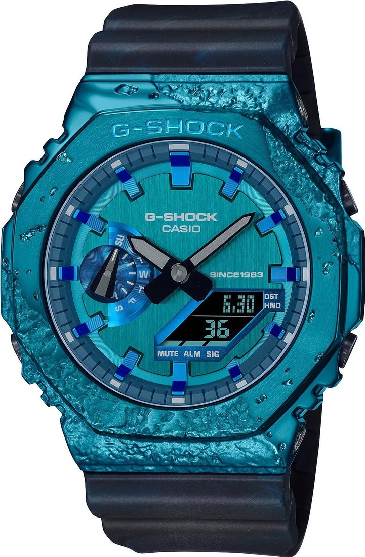 

Наручные часы Casio G-Shock GM-2140GEM-2A