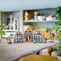 Конструктор LEGO Jurassic World 76961 Центр для посетителей: Ти-рекс против Раптора