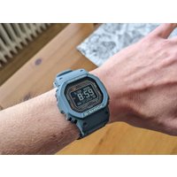 Наручные часы Casio G-Shock DW-H5600-2E