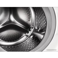 Стиральная машина Electrolux PerfectCare 700 EW7WP369S
