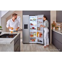 Холодильник side by side Samsung RS67A8810S9/EU