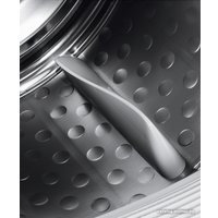 Сушильная машина Electrolux DelicateCare 800 EW8HEU148BP