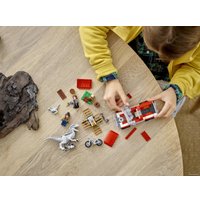 Конструктор LEGO Jurassic World 76946 Блу и поимка бета-велоцираптора