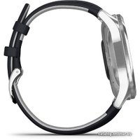 Гибридные умные часы Garmin Vivomove Luxe (серебристый/темно-синий)