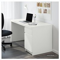 Стол Ikea Мальм (белый) 303.848.60
