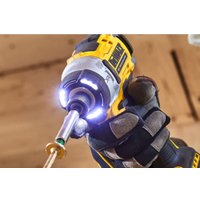 Винтоверт DeWalt DCF860N (без АКБ)