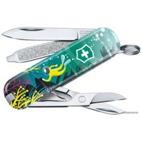 Мультитул Victorinox Classic Limited Edition 2020 Deep Dive 0.6223.L2006