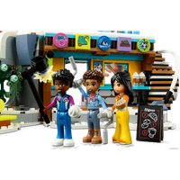 Конструктор LEGO Friends 41756 Каникулы: Лыжная трасса и кафе