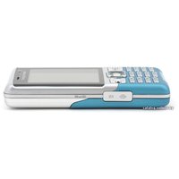 Кнопочный телефон Sony Ericsson C702