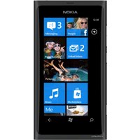 Телефон Nokia Lumia 800