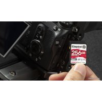 Карта памяти Kingston Canvas React Plus SDXC 256GB (с кардридером)