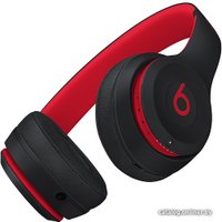 Наушники Beats Solo3 Wireless коллекция Decade (черный/красный)