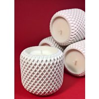 Ароматическая свеча CandleFarm Rute (аромат Baccarat rouge 540)