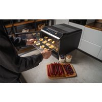 Сушилка для овощей и фруктов Garlyn D-06 Pro