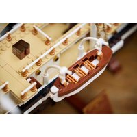 Конструктор LEGO Icons 10335 Выносливость