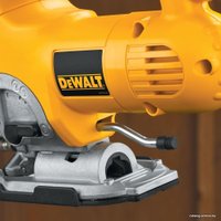 Электролобзик DeWalt DW331KT-QS (с кейсом)