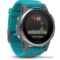 Умные часы Garmin Fenix 5S 42mm (серебристый/бирюзовый) [010-01685-01]