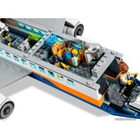 Конструктор LEGO City 60262 Пассажирский самолёт