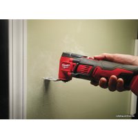 Реноватор Milwaukee M18 BMT-0 4933446203 (без АКБ)