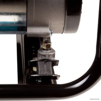 Бензиновый генератор Bort BBG-2500