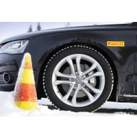 Зимние шины Pirelli Ice Zero 235/65R17 108T (шипы)