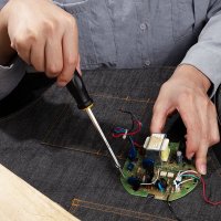 Отвертка Deli DL627004