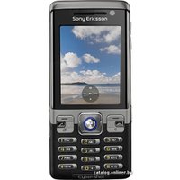 Кнопочный телефон Sony Ericsson C702