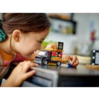 Конструктор LEGO City 60404 Бургер-грузовик