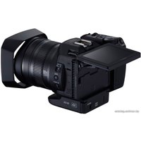 Видеокамера Canon XC10