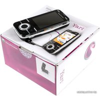 Кнопочный телефон Sony Ericsson Yari