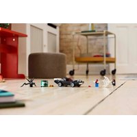 Конструктор LEGO Super Heroes Человек-паук против Венома на маслкаре 76309