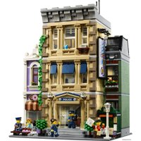 Конструктор LEGO Creator 10278 Полицейский участок