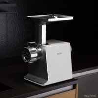 Мясорубка BORK M783