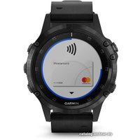 Умные часы Garmin Fenix 5 Plus Sapphire (черный/черный кожаный)