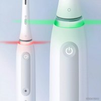 Электрическая зубная щетка Oral-B iO Series 4 IOG4.1A6.1DK (белый)