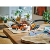 Конструктор LEGO City 60467 Тяжелый эвакуатор с краном