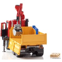 Автомобиль с краном Bruder Mercedes-Benz Arocs Construction truck with accessories 03651