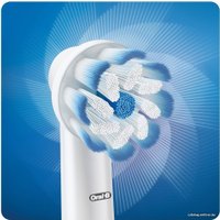 Электрическая зубная щетка Oral-B Genius 10000N Special Edition D701.515.6XC (белый)