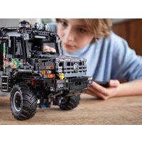 Конструктор LEGO Technic 42129 Полноприводный грузовик Mercedes-Benz Zetros