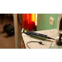 Триммер для бороды и усов Philips OneBlade Pro 360 Face and Body QP6507/23