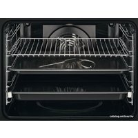 Электрический духовой шкаф Electrolux EOA5654AOX