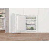 Холодильник Whirlpool WHC20 T352