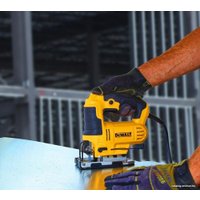 Электролобзик DeWalt DWE349