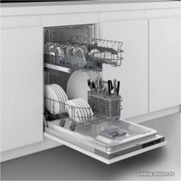 Встраиваемая посудомоечная машина Hotpoint HIS 1C69