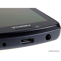 Телефон Nokia 700