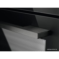 Электрический духовой шкаф Electrolux KVLAE00WT компактный