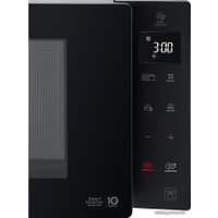 Микроволновая печь LG MB63W35GIB