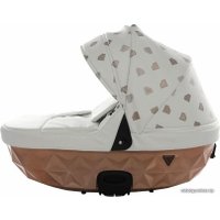 Универсальная коляска Junama Glow V2 (2 в 1, белая кожа/медь)