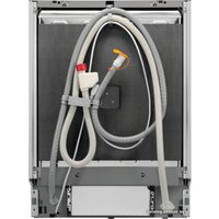 Встраиваемая посудомоечная машина Electrolux EEC767305L