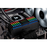 Оперативная память Corsair Dominator Platinum RGB 2x8GB DDR4 PC4-25600 CMT16GX4M2C3200C16